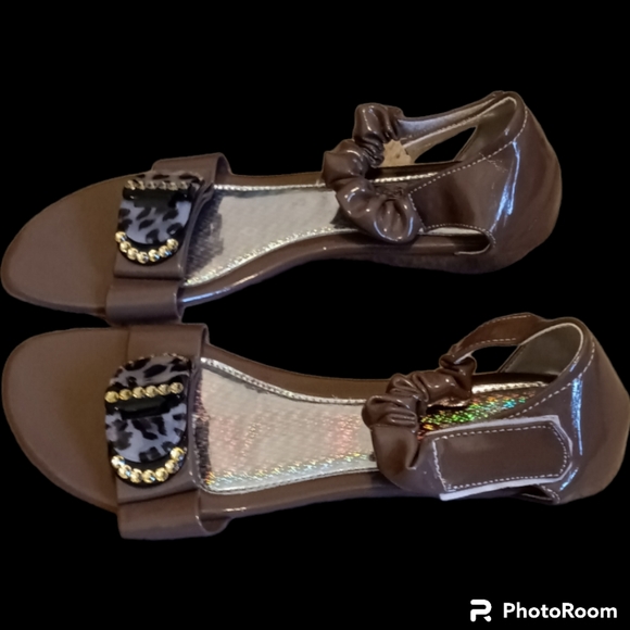 Clark's Brown Thailand Sandals with Ankle Strap - Picture 3 of 7
